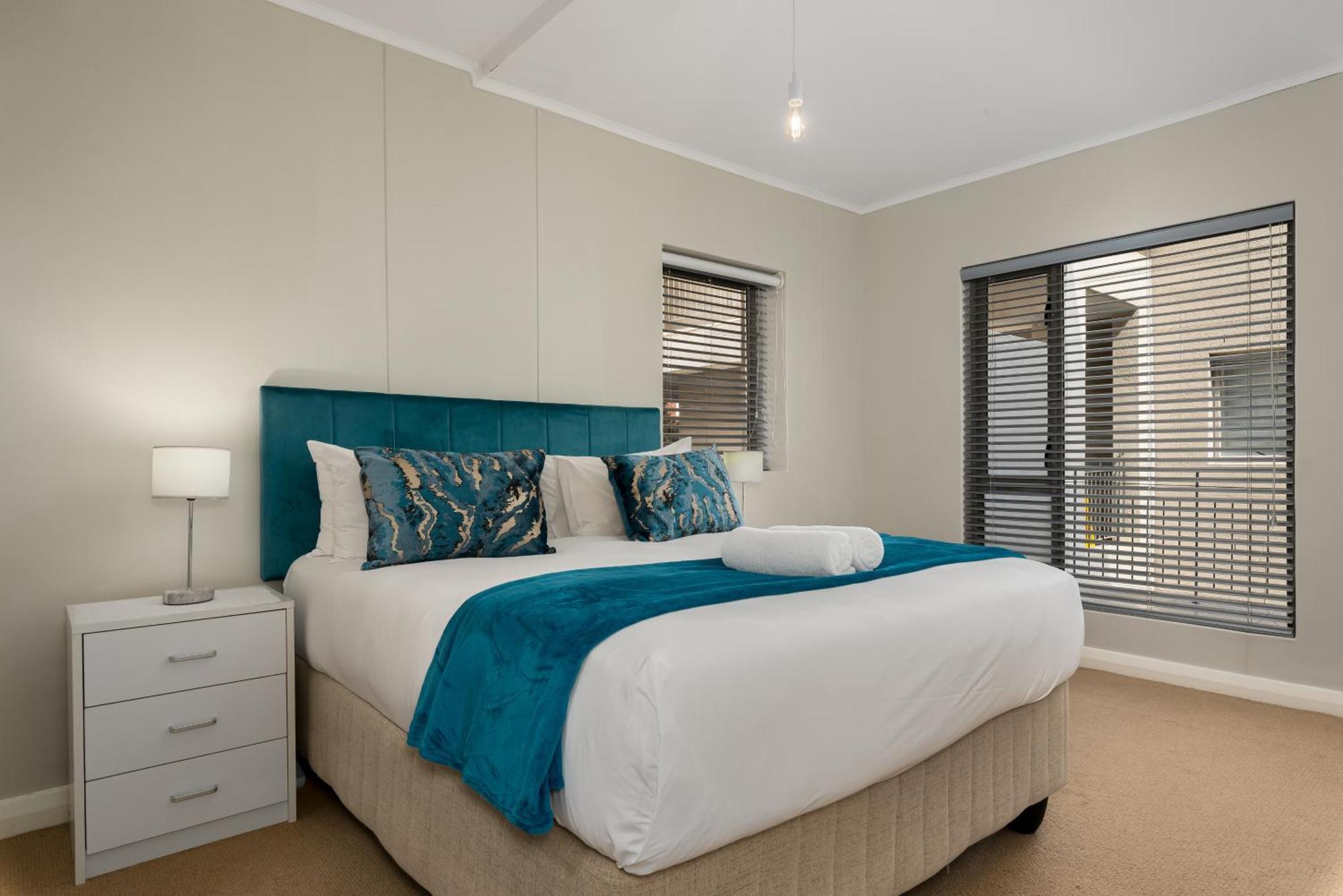 Mayfair Apartment *